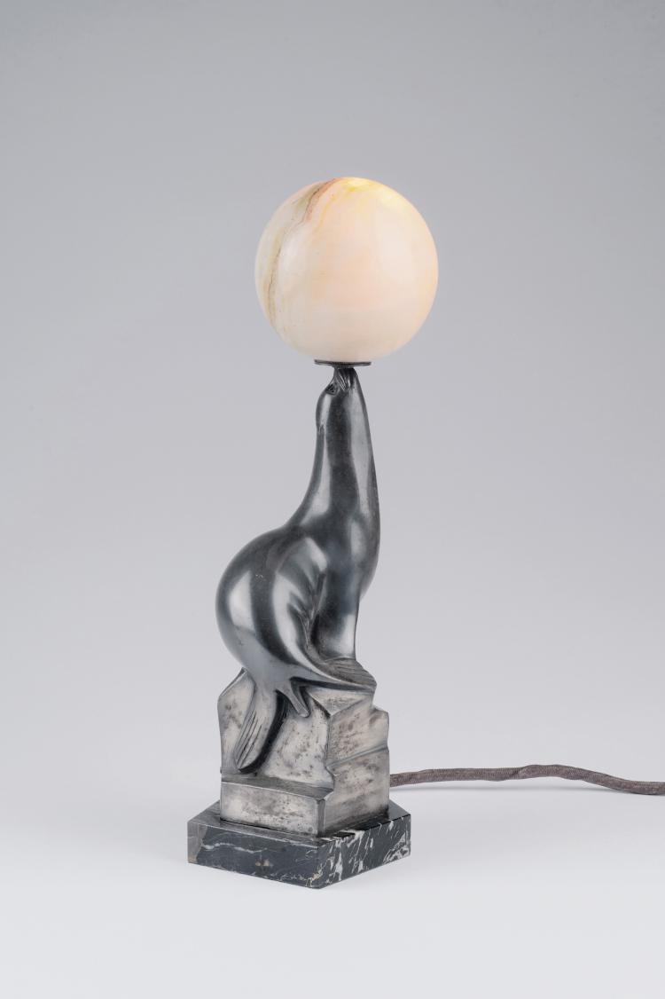 Hauptbild zu Objekt, 'Seal' table light, c1930, Benoit, G., 123 793