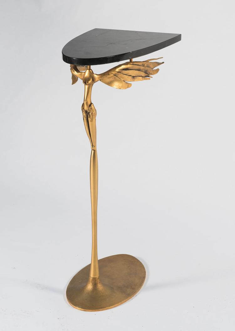 Bild 3 zu Objekt, Beistelltisch mit Niken-Standfu&szlig;, 1979, Paul Wunderlich, 124B 179