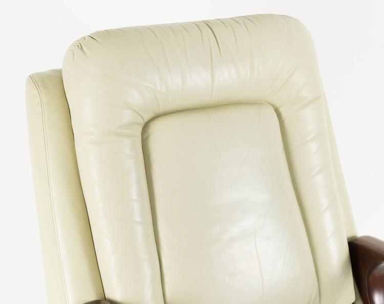 Bild 8 zu Objekt, Two lounge chairs, 1960/70s, Andr&eacute; Vandenbeuck, Str&auml;ssle International, Z&uuml;rich (zugeschrieben), 122C 139