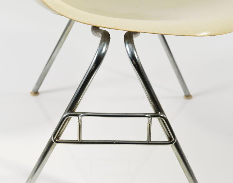 Bild 2 zu Objekt, Vier Stapelst&uuml;hle 'DSS', 1950-53, Miller, Herman, Zeeland, 122C 94