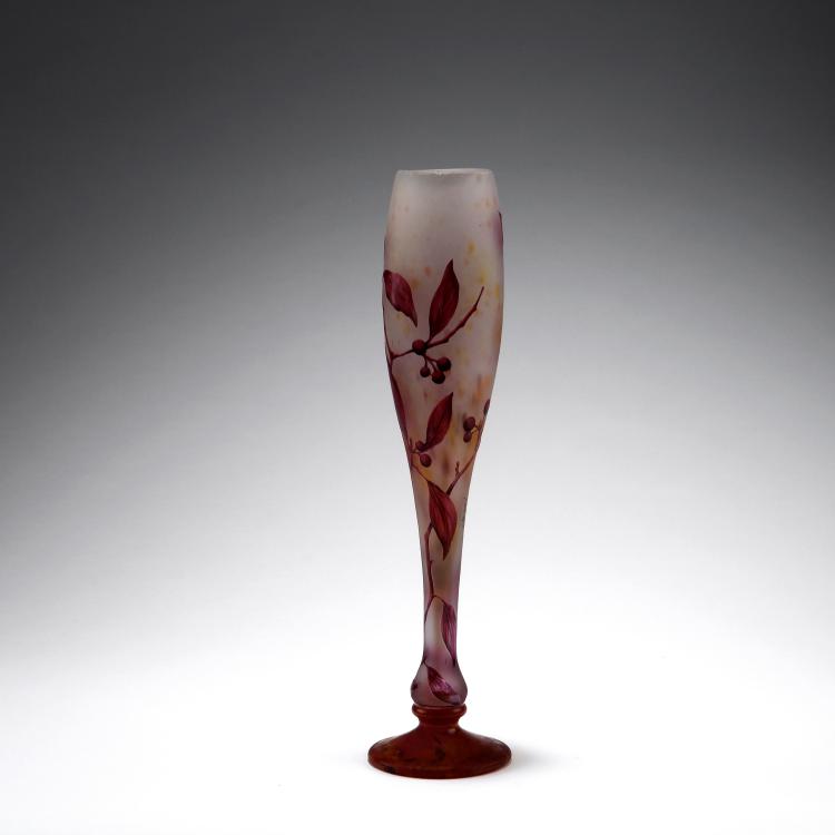 Bild 1 zu Objekt, 'Alisier' vase, c1910, Daum Fr&egrave;res, Nancy, 123 33