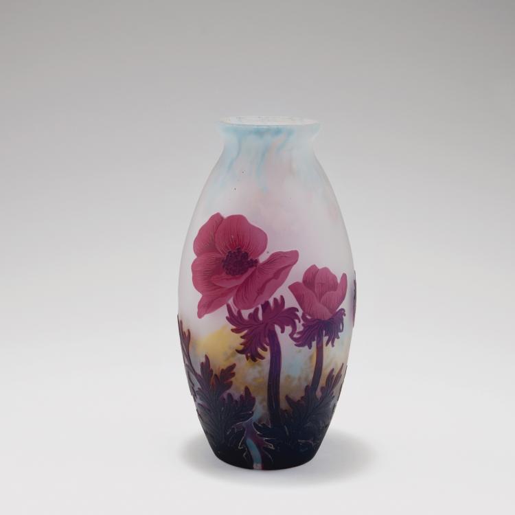 Bild 1 zu Objekt, 'An&eacute;mones' vase, c1925, Muller Fr&egrave;res, Lun&eacute;ville, 123 124