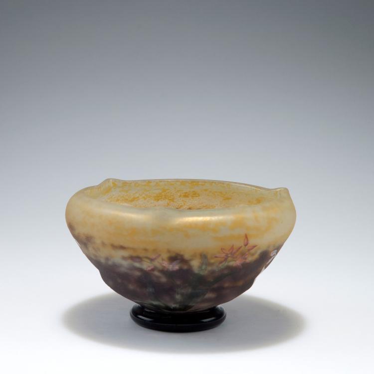 Bild 1 zu Objekt, 'Montbretia rose' bowl, 1902-10, Henri Berg&eacute;, Daum Fr&egrave;res, Nancy, 123 24