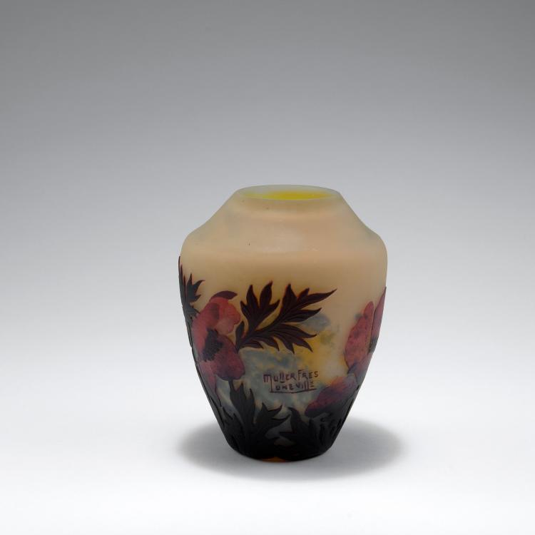 Bild 2 zu Objekt, 'An&eacute;mones' vase, c1925, Muller Fr&egrave;res, Lun&eacute;ville, 123 125
