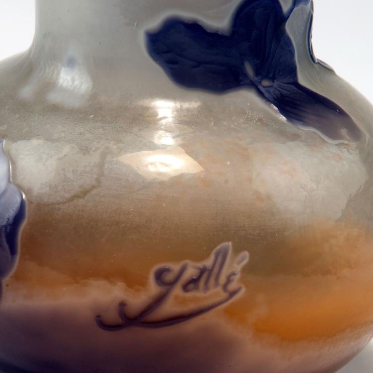 Bild 2 zu Objekt, Vase with hydrangea, 1906-14, Gall&eacute;, Emile, Nancy, 123 89