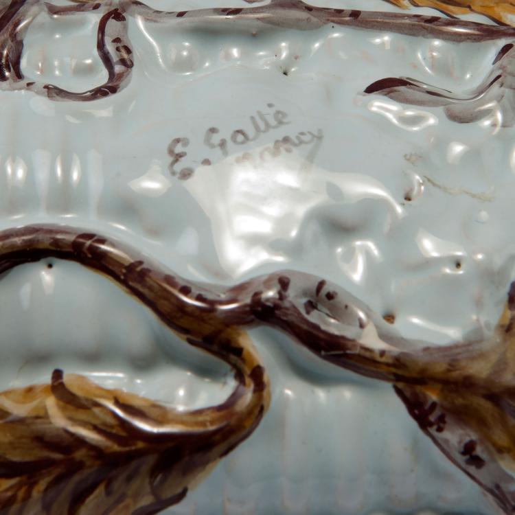 Bild 3 zu Objekt, 'Hortensias' jardiniere, c1885, Gall&eacute;, Emile, Nancy, 123 684