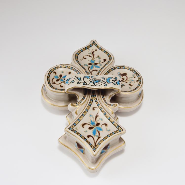 Hauptbild zu Objekt, 'Fleur de lys' box and cover, 1881, Gall&eacute;, Emile, Nancy, 123 682