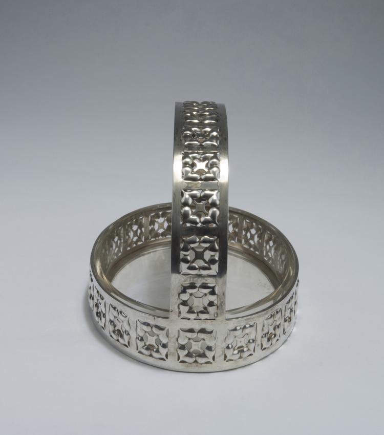 Bild 3 zu Objekt, Small bowl with handles, c1909, Josef Hoffmann, Wiener Werkst&auml;tte, Wien, 124A 6