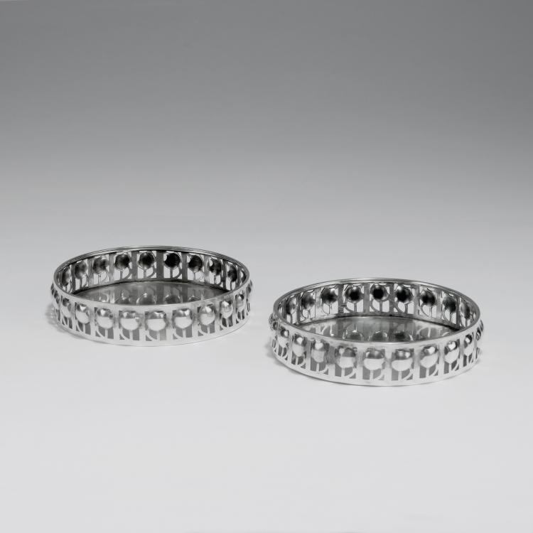 Hauptbild zu Objekt, Pair of coasters, c1909, Josef Hoffmann, Wiener Werkst&auml;tte, 124A 9