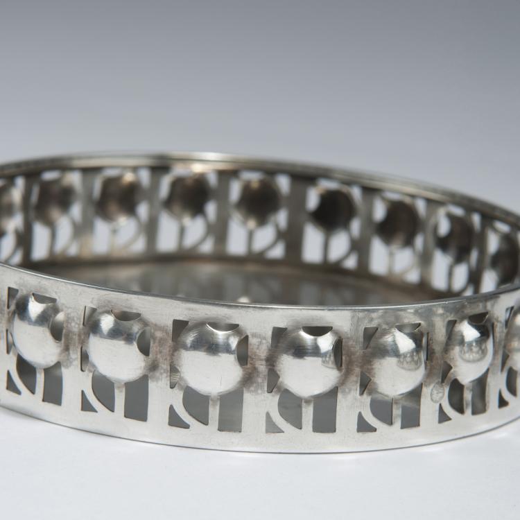 Bild 2 zu Objekt, Pair of coasters, c1909, Josef Hoffmann, Wiener Werkst&auml;tte, 124A 9