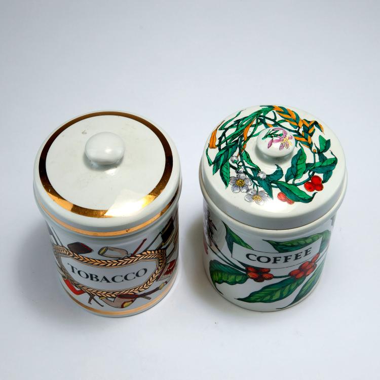 Bild 1 zu Objekt, Two vessels, 'Coffee' and 'Tobacco', 1960/70s, Piero Fornasetti, Fornasetti, Mailand, 122A 113
