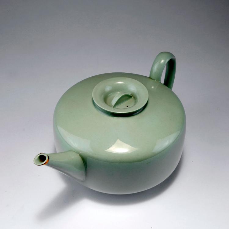 Bild 1 zu Objekt, Teekanne 'Burg Giebichenstein', 1930, Berlin, StPM, 122C 108