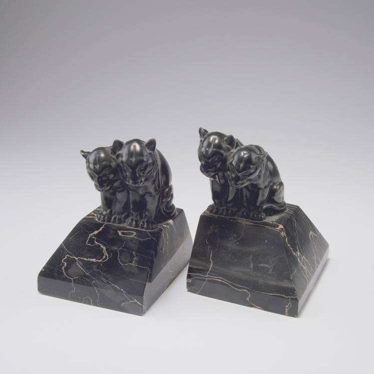 Hauptbild zu Objekt, Pair of 'Young Lions' bookends, c1930, Frankreich, 123 551