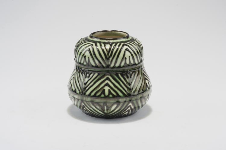 Hauptbild zu Objekt, Vase (Lozenges), 1921-23, Max Laeuger, Karlsruhe, Majolikamanufaktur, 123 701