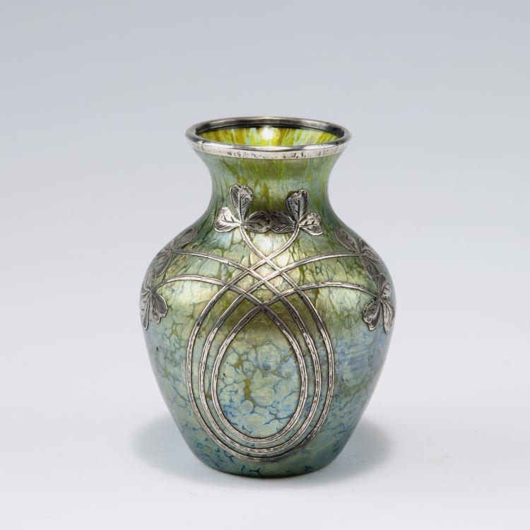 Hauptbild zu Objekt, Vase with silver-overlay, c1900, L&ouml;tz Wwe., Klosterm&uuml;hle, 123 483
