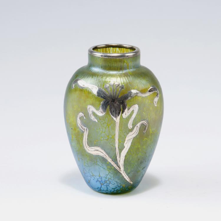 Hauptbild zu Objekt, Vase with silver-overlay, c1900, L&ouml;tz Wwe., Klosterm&uuml;hle, 123 484