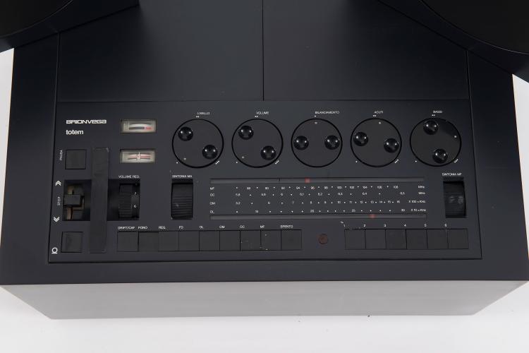 Bild 3 zu Objekt, 'RR 130 - Totem' stereo system, 1970, Mario Bellini, Brionvega, Mailand, 122A 242