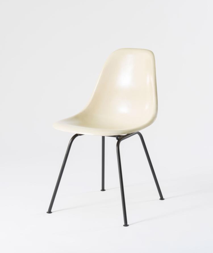 Bild 1 zu Objekt, Acht St&uuml;hle 'Plastic side chair' auf 'H-base', 1950-53, Miller, Herman, Zeeland, 122C 53