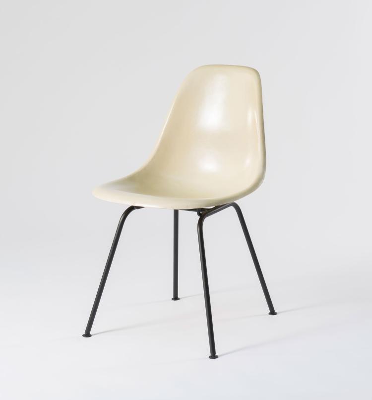 Bild 2 zu Objekt, Acht St&uuml;hle 'Plastic side chair' auf 'H-base', 1950-53, Miller, Herman, Zeeland, 122C 53