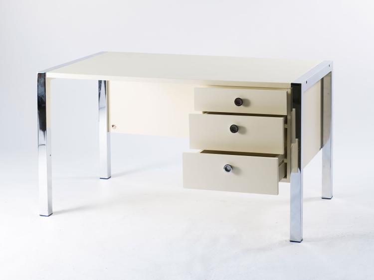 Bild 1 zu Objekt, 'Tecnika' desk, 1970, Ettore Sottsass, Poltronova, Pistoia; Design Centre, Mailand (Vertrieb), 122A 256