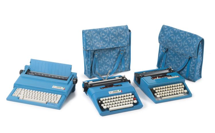 Hauptbild zu Objekt, Three 'Italia WM 1990' typewriters, c1990, Marco Cecioni, Olivetti, Ivrea, 122A 319