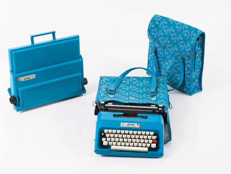 Bild 3 zu Objekt, Three 'Italia WM 1990' typewriters, c1990, Marco Cecioni, Olivetti, Ivrea, 122A 319