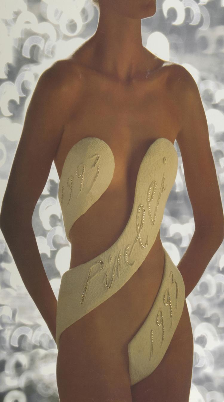 Bild 4 zu Objekt, Mixed lot of 16 'Pirelli' calendars, 1986, 1991, 1993-2005, Clive Arrowsmith, Pirelli, Italien, 122A 318