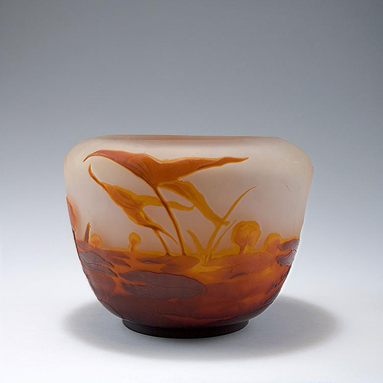 Bild 1 zu Objekt, 'N&eacute;nuphars et sagittaire' vase, 1906-14, Gall&eacute;, Emile, Nancy, 123 328