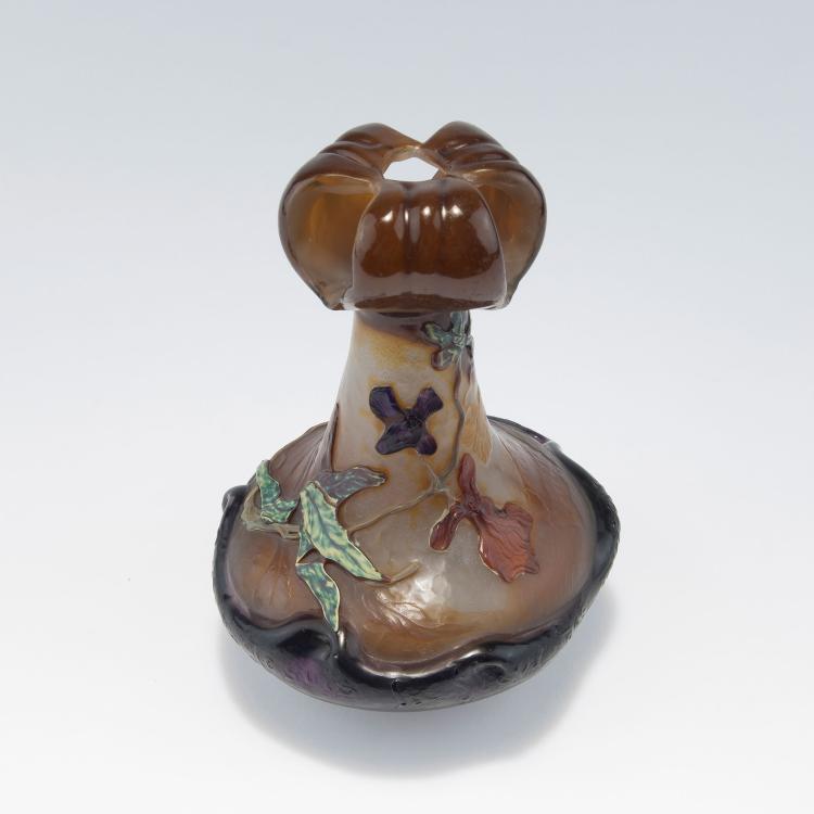 Bild 8 zu Objekt, Important Marqueterie vase 'La Girofl&eacute;e des Murailles' with a quote by Victor Hugo, c1900, Gall&eacute;, Emile, Nancy, 123 59