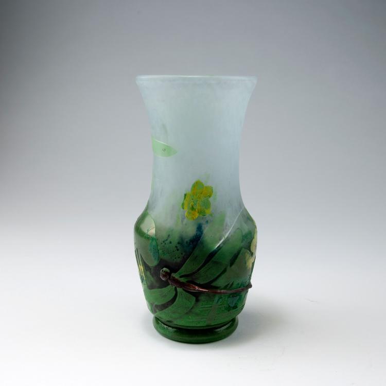 Bild 1 zu Objekt, 'Libellules et renoncules jaunes' vase, c1904, Henri Berg&eacute;, Daum Fr&egrave;res, Nancy, 123 22