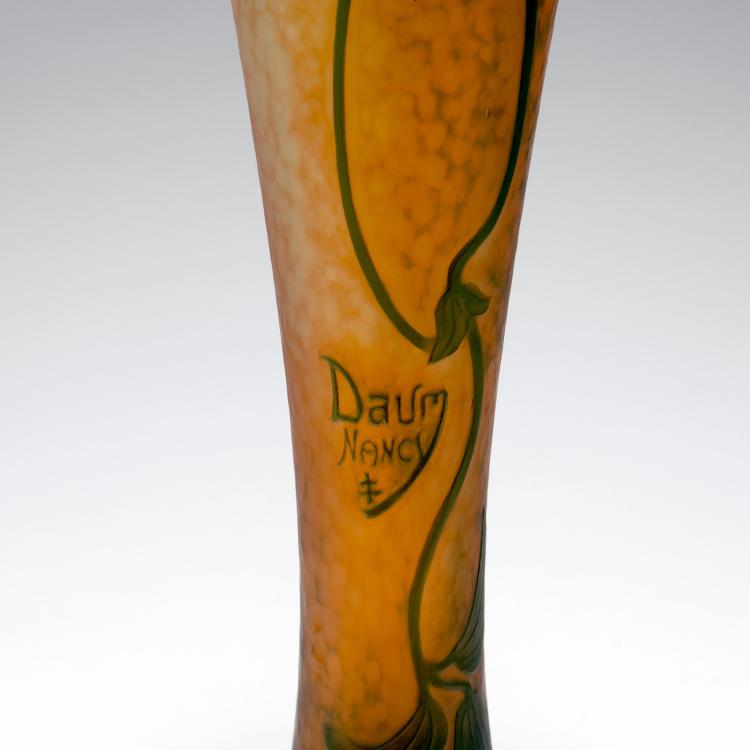 Bild 2 zu Objekt, Tall 'Cl&eacute;matites' martel&eacute; vase, 1900, Henri Berg&eacute;, Daum Fr&egrave;res, Nancy, 123 18