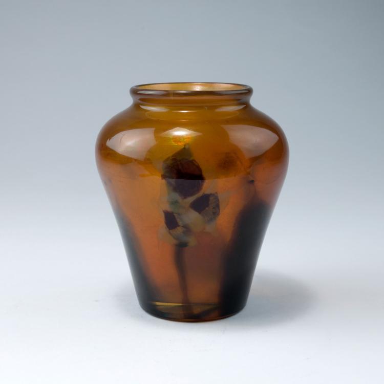 Bild 1 zu Objekt, Paperweight vase, 1913, Tiffany, L. C., New York, 123 146
