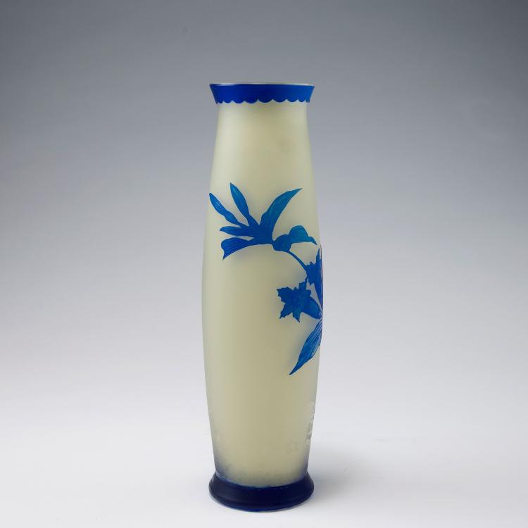 Bild 1 zu Objekt, 'Gentian' vase, c1910, Harrach, Neuwelt, 123 100