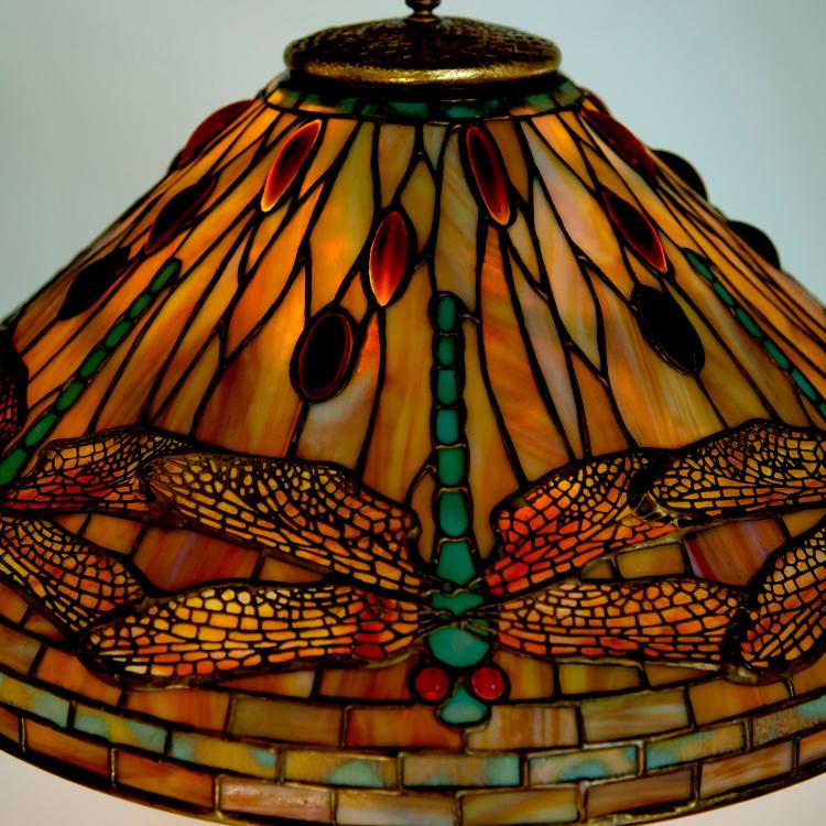 Bild 1 zu Objekt, 'Dragonfly' table light, c1915, Tiffany Studios, New York, 123 142