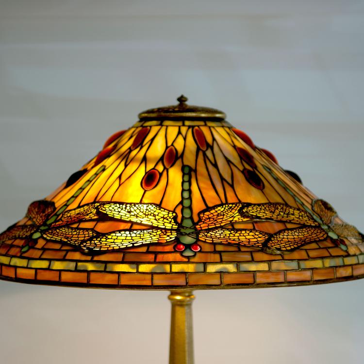 Bild 2 zu Objekt, 'Dragonfly' table light, c1915, Tiffany Studios, New York, 123 142
