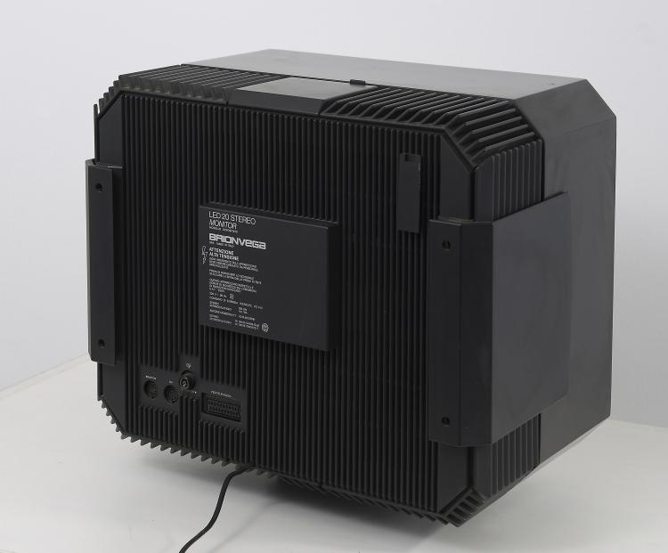 Bild 1 zu Objekt, Fernseher 'LED 20', 1980, Mario Bellini, Brionvega, Mailand, 125B 471