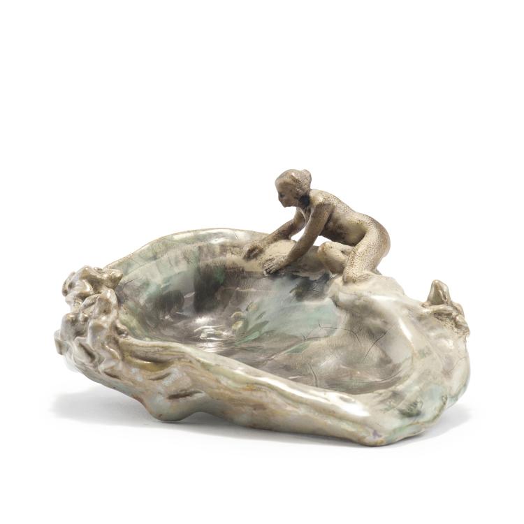 Hauptbild zu Objekt, Dish with girl, c1900, Auguste Ledru, Muller, Emile, Ivry, 123 693