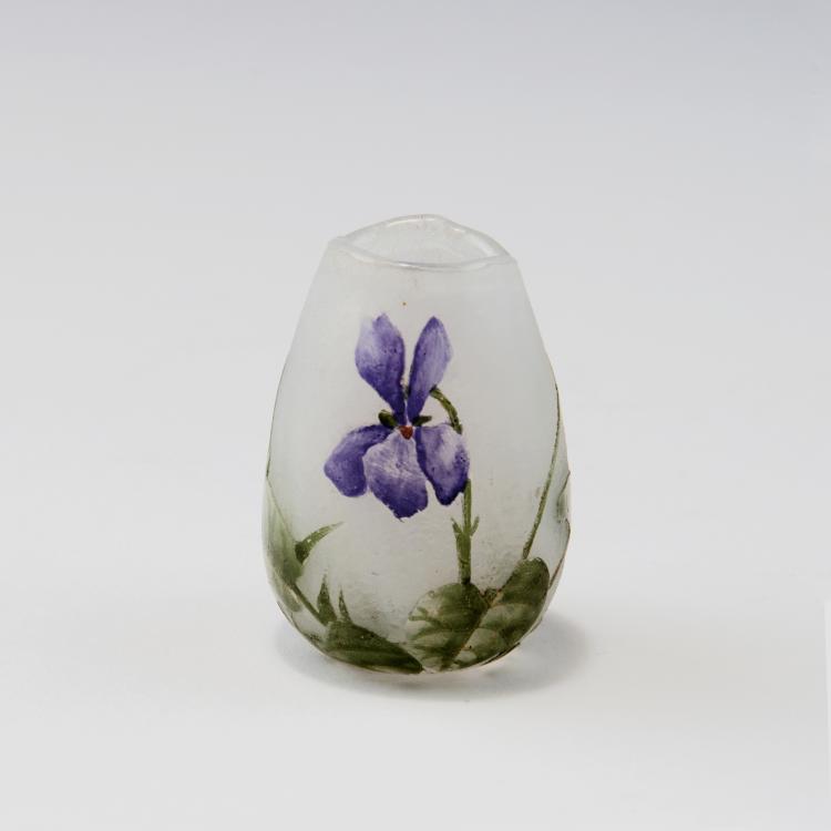 Hauptbild zu Objekt, Miniature 'Violettes' vase, c1910, Daum Fr&egrave;res, Nancy, 123 236