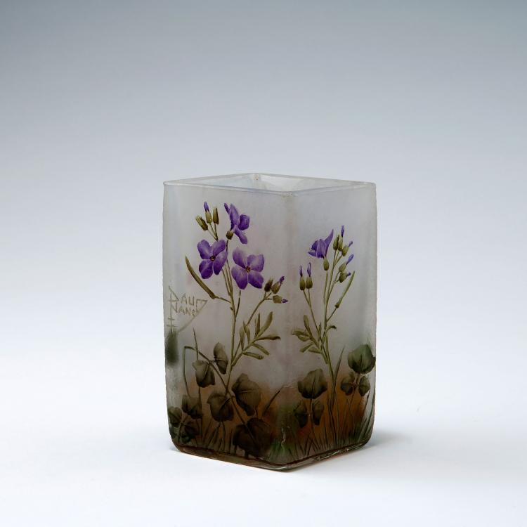 Bild 1 zu Objekt, Small 'Fleurs de lin' vase, c1905, Daum Fr&egrave;res, Nancy, 123 201