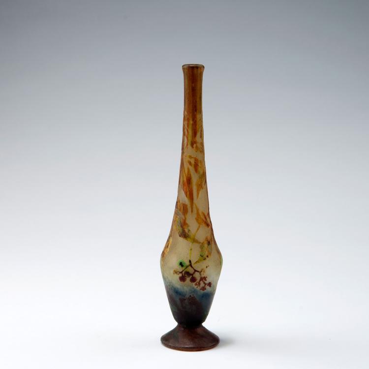 Bild 1 zu Objekt, 'Vigne vierge' vase, 1910, Daum Fr&egrave;res, Nancy, 123 215
