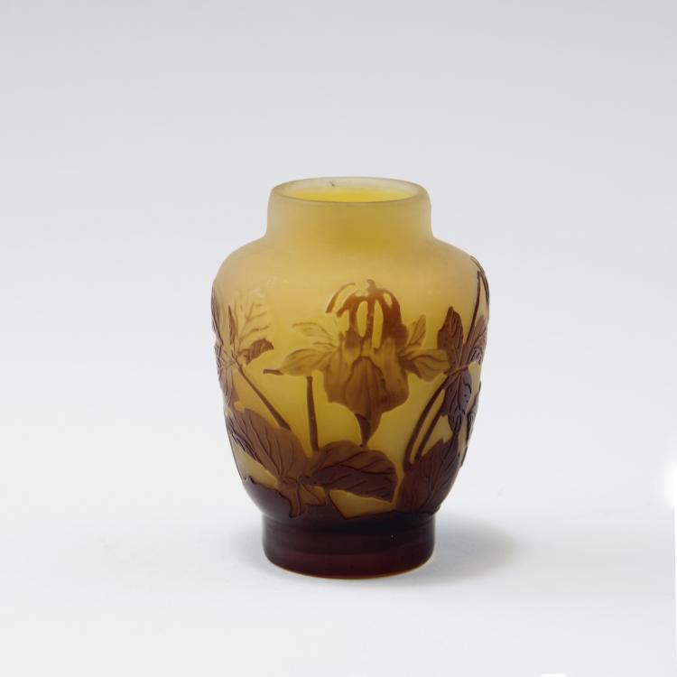 Hauptbild zu Objekt, 'Ancolies' vase, 1906-14, Gall&eacute;, Emile, Nancy, 123 329