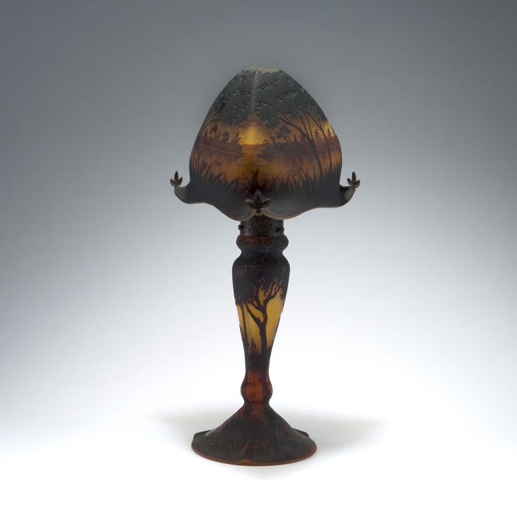 Bild 1 zu Objekt, 'Paysage lacustre' table light, c1910, Daum Fr&egrave;res, Nancy, 123 240