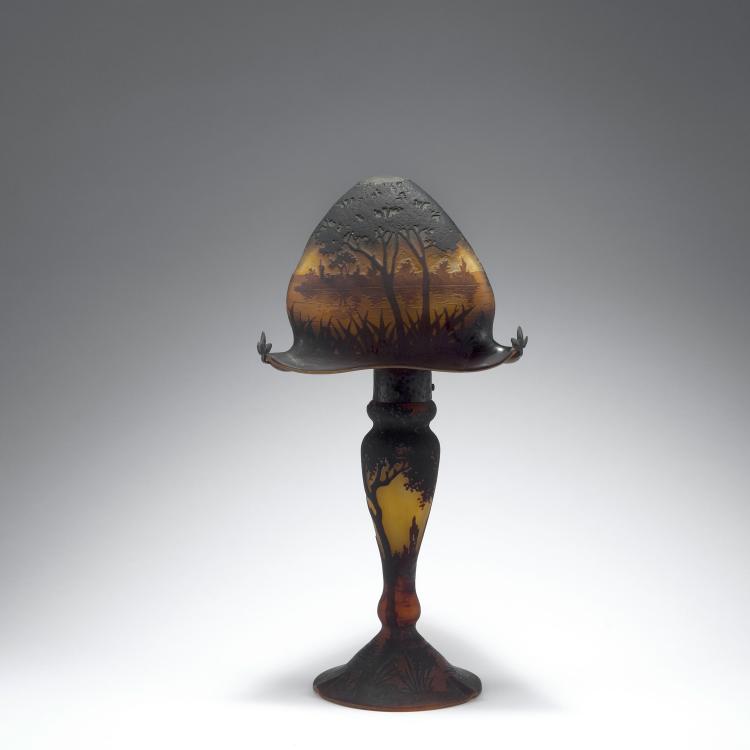Bild 2 zu Objekt, 'Paysage lacustre' table light, c1910, Daum Fr&egrave;res, Nancy, 123 240