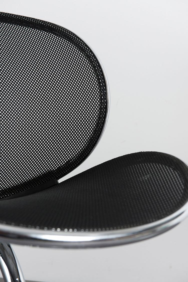 Bild 4 zu Objekt, Zwei Sessel 'O-Line', 1982 , Herbert Ohl, Wilkhahn, Eimbeckhausen, 125A 132