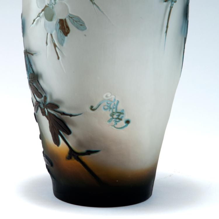 Bild 2 zu Objekt, 'Prunelles' vase, 1906-14, Gall&eacute;, Emile, Nancy, 123 332