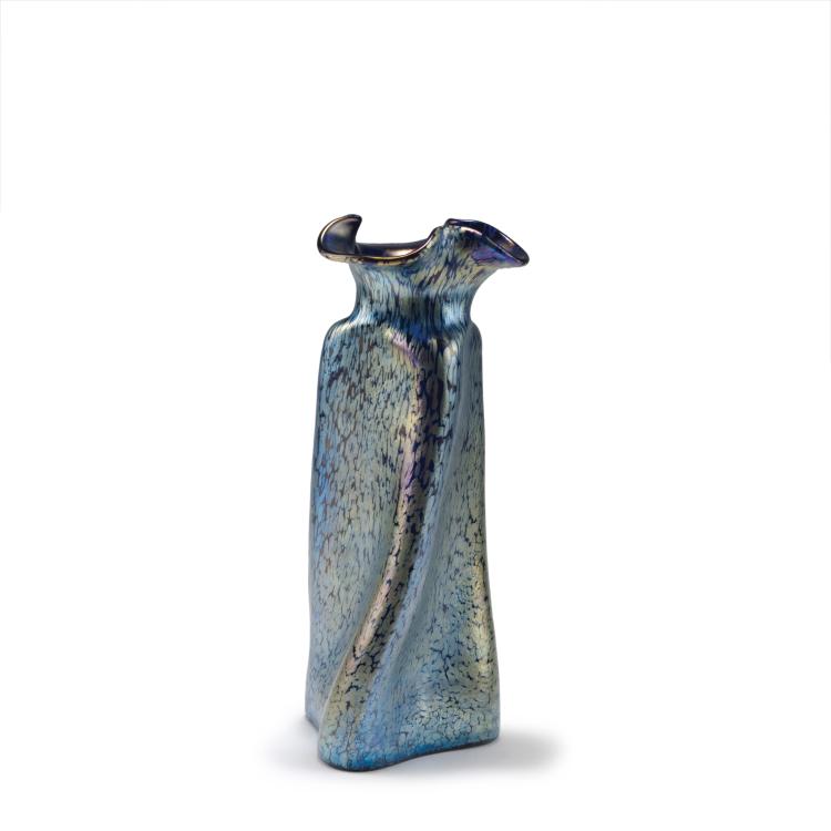 Hauptbild zu Objekt, 'Papillon' vase, 1900, L&ouml;tz Wwe., Klosterm&uuml;hle, 123 477