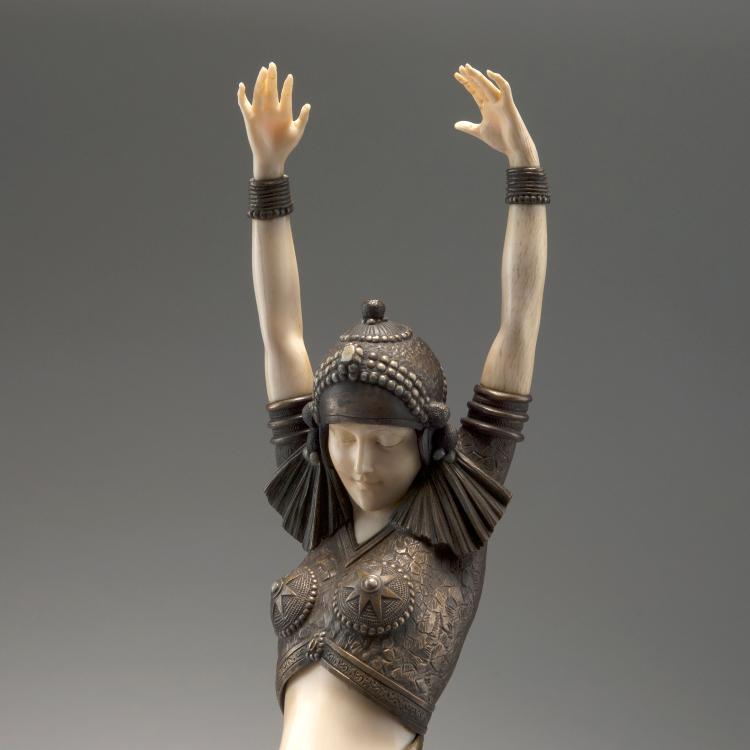 Bild 3 zu Objekt, 'Danseuse hindoue' ('Hindu Dancer'), c1925, Dem&egrave;tre H. Chiparus, 123 544