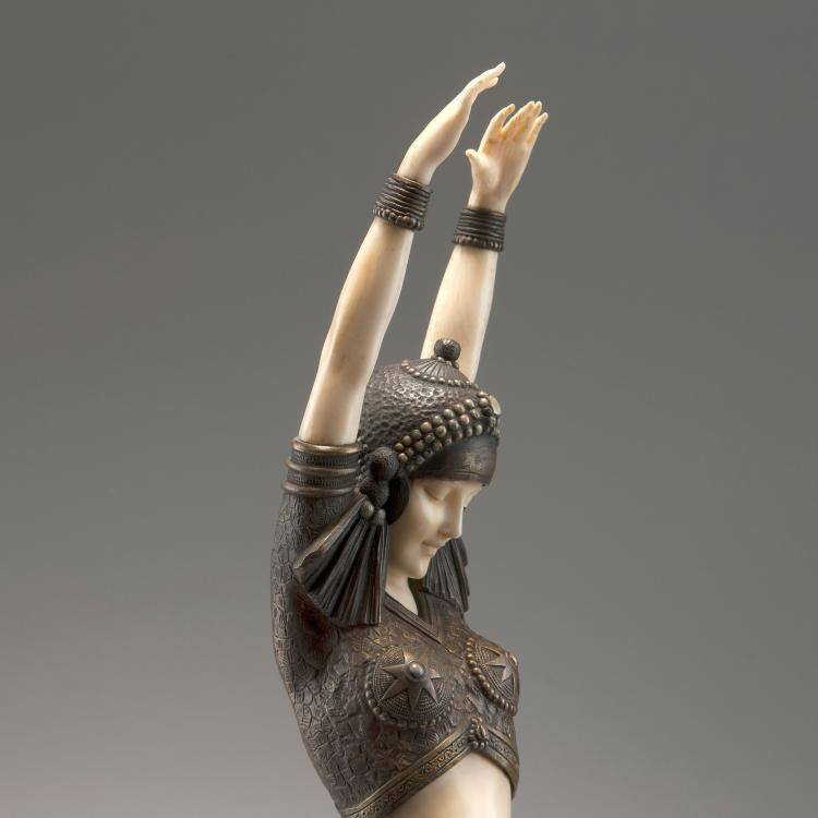 Bild 6 zu Objekt, 'Danseuse hindoue' ('Hindu Dancer'), c1925, Dem&egrave;tre H. Chiparus, 123 544