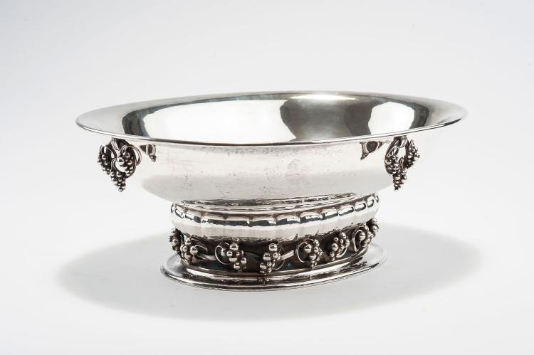 Bild 2 zu Objekt, '296A' centrepiece, 1919, Georg Jensen, Jensen, Georg, Kopenhagen, 123 769