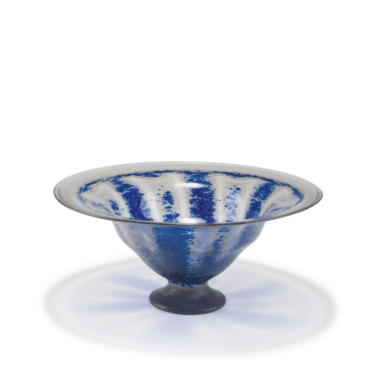 Hauptbild zu Objekt, 'Urbanit' footed bowl, c1926, Chris Lebeau, Moser, Leo, Karlsbad, 123 507